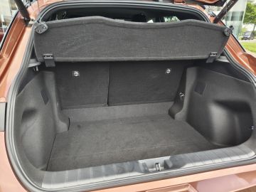 Lexus LBX